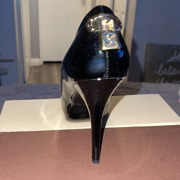 Louis Vuitton Peep Toe Heels Gently used - Picture 4 of 15